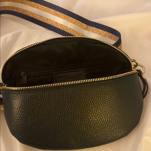 Chic Gold and Blue Crossbody Bag with Structured Design - Picture 3 of 7